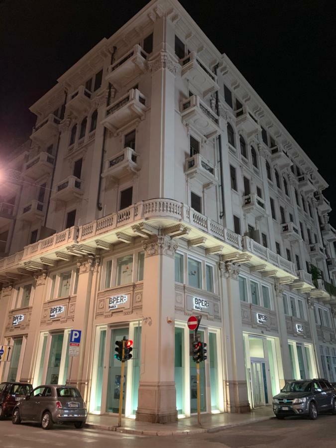 Berga Exclusive Suite 3 บารี ภายนอก รูปภาพ